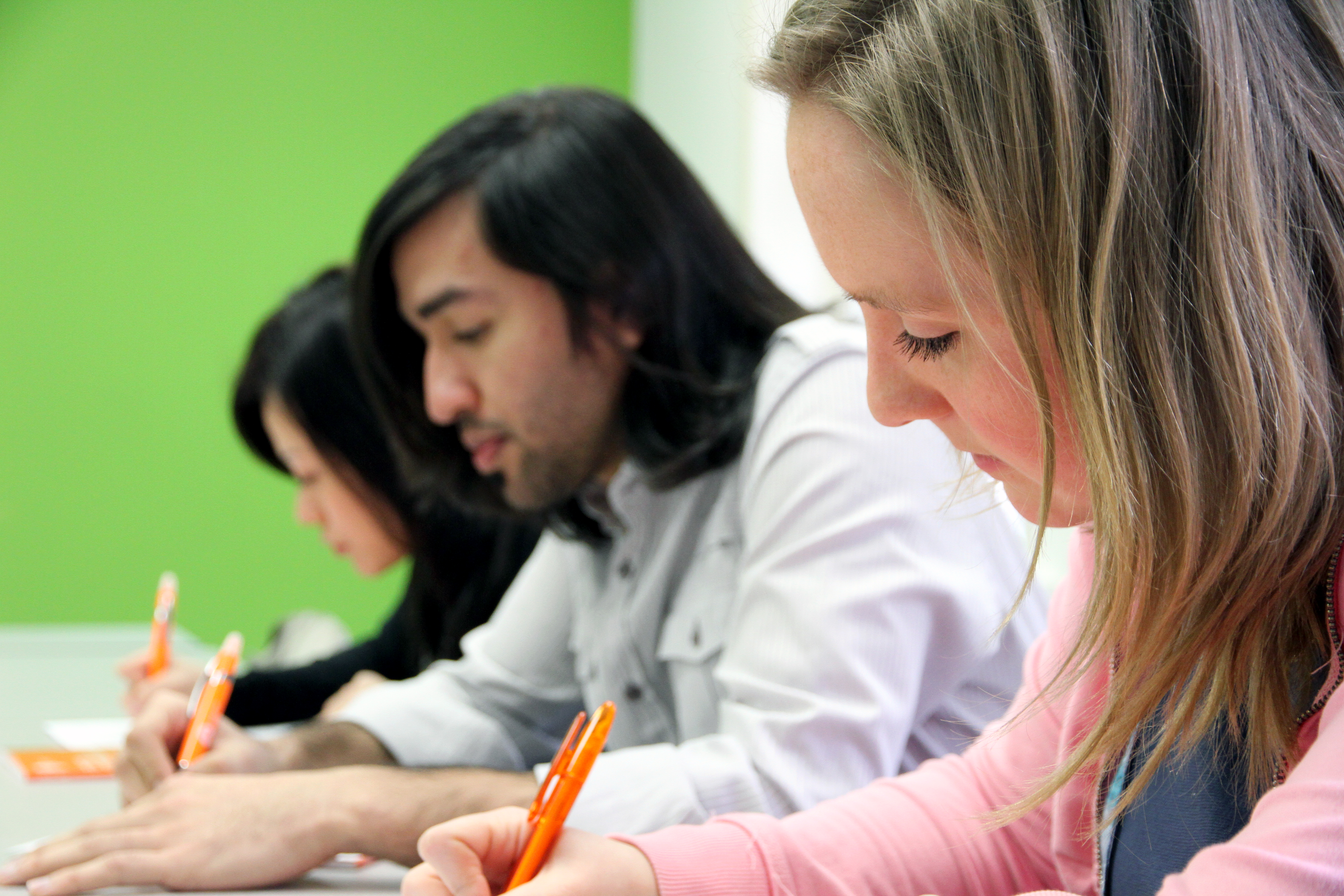 ilsc-vancouver-students-taking test