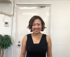 留学に行かれるAsukaさんが写っている。