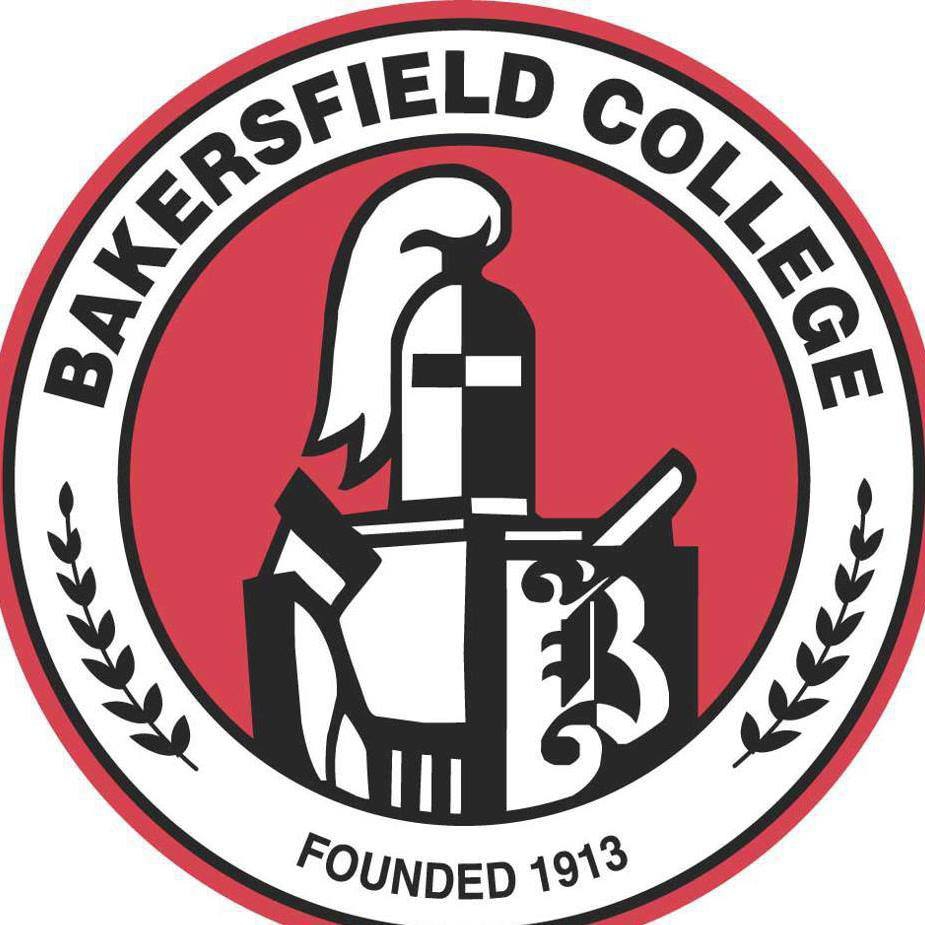 Bakers field College べーカーズフィールド カレッジ 留学するならスモールワールド留学センターへ